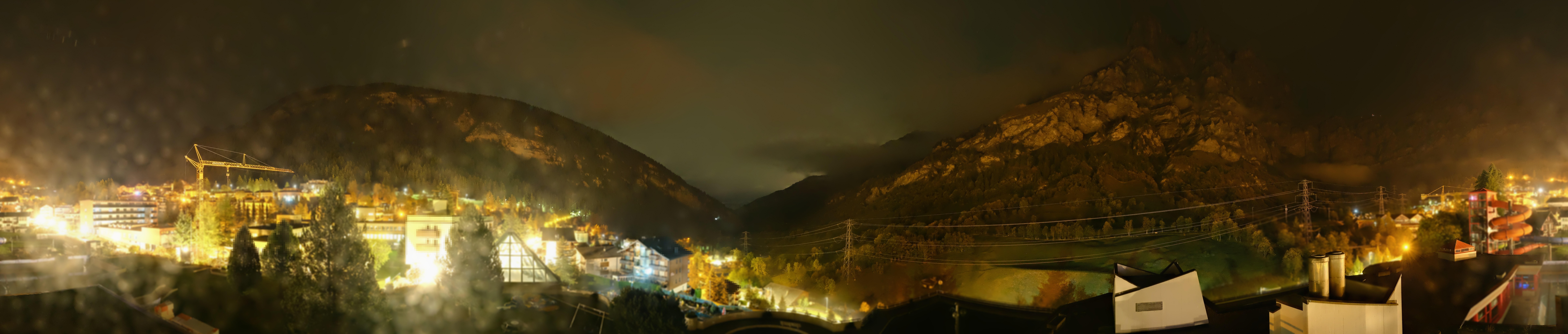 Archived image Webcam Leukerbad: Thermal Bath