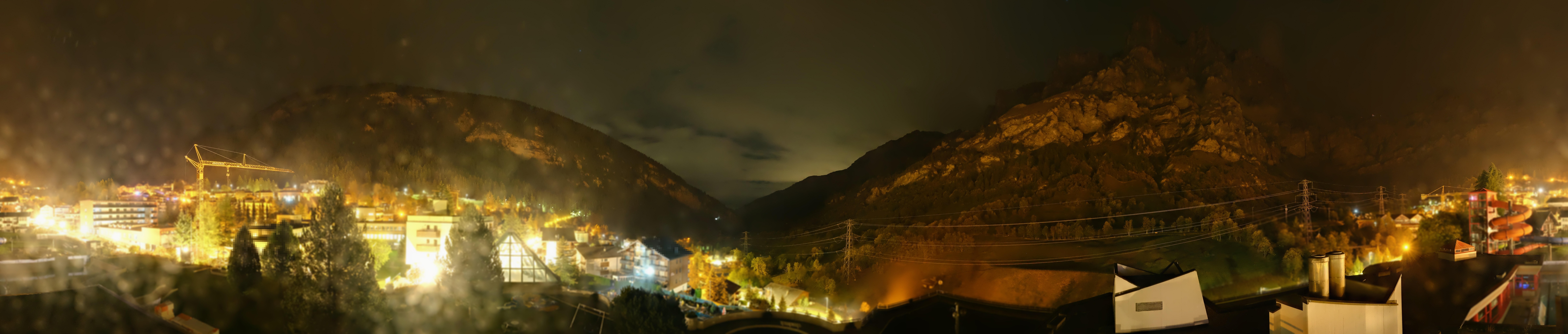 Archived image Webcam Leukerbad: Thermal Bath