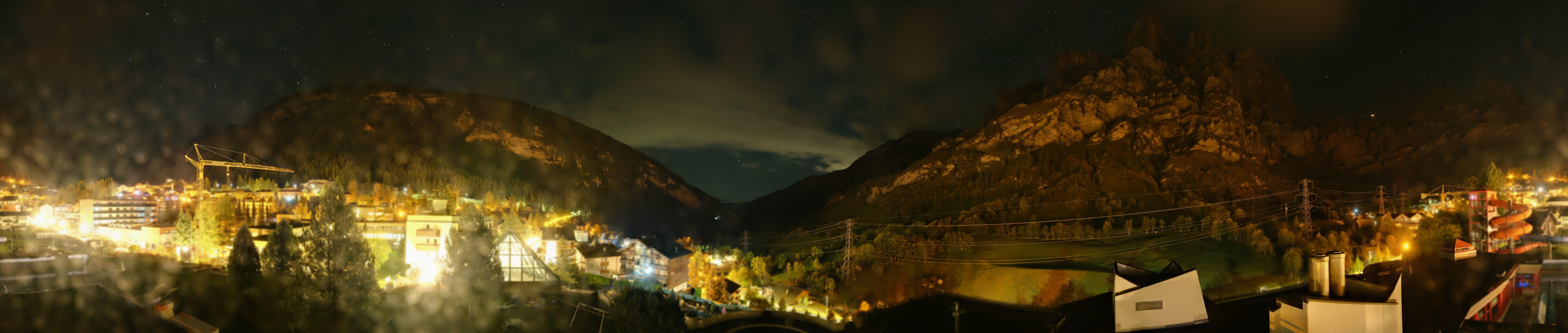 Archived image Webcam Leukerbad: Thermal Bath