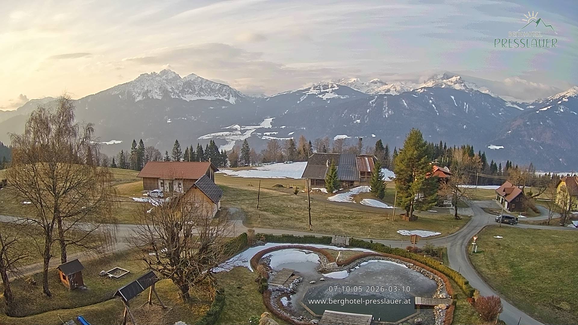 Archiv Foto Webcam Ausblick vom Berghotel Presslauer in Kärnten