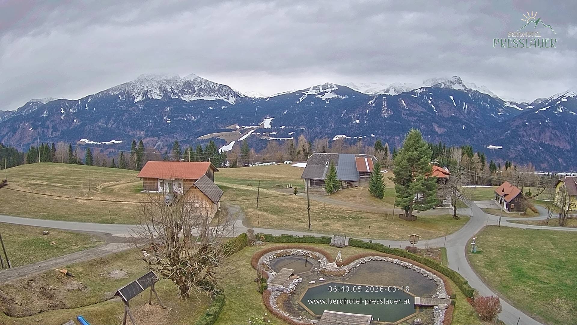 Archiv Foto Webcam Ausblick vom Berghotel Presslauer in Kärnten