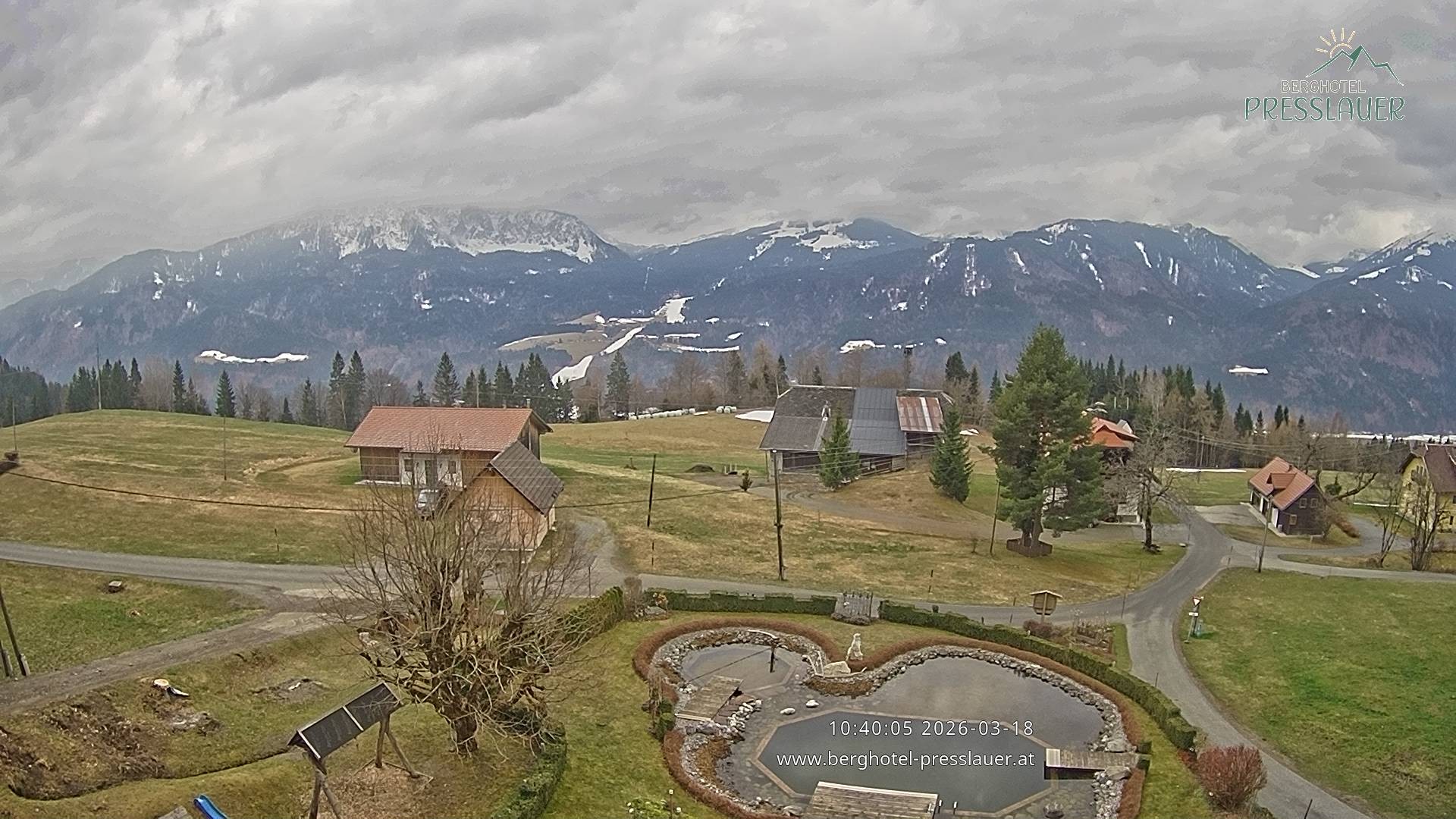Archiv Foto Webcam Ausblick vom Berghotel Presslauer in Kärnten