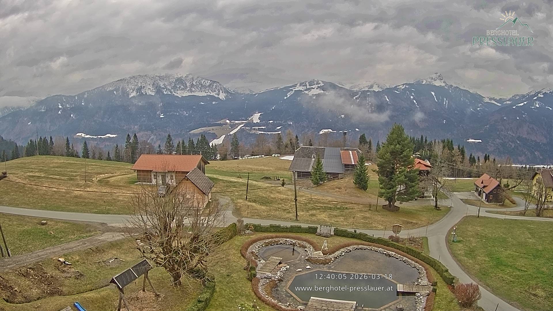 Archiv Foto Webcam Ausblick vom Berghotel Presslauer in Kärnten