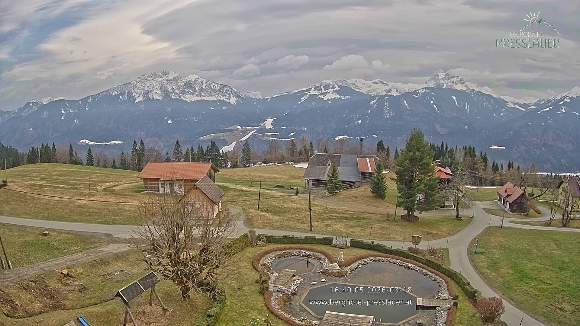 Archiv Foto Webcam Ausblick vom Berghotel Presslauer in Kärnten