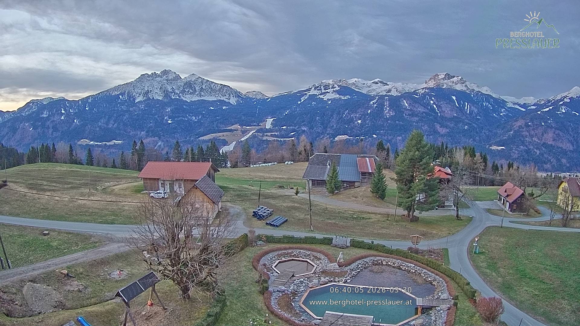 Archiv Foto Webcam Ausblick vom Berghotel Presslauer in Kärnten