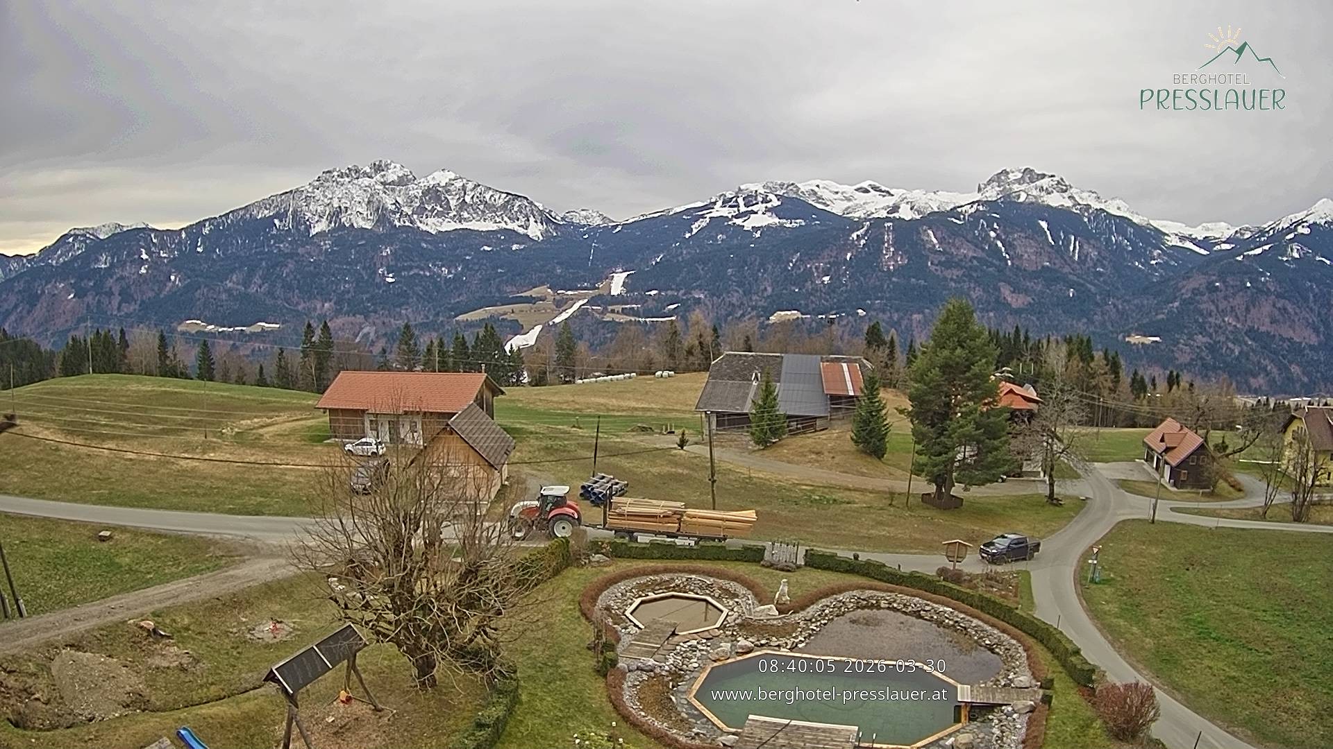 Archiv Foto Webcam Ausblick vom Berghotel Presslauer in Kärnten
