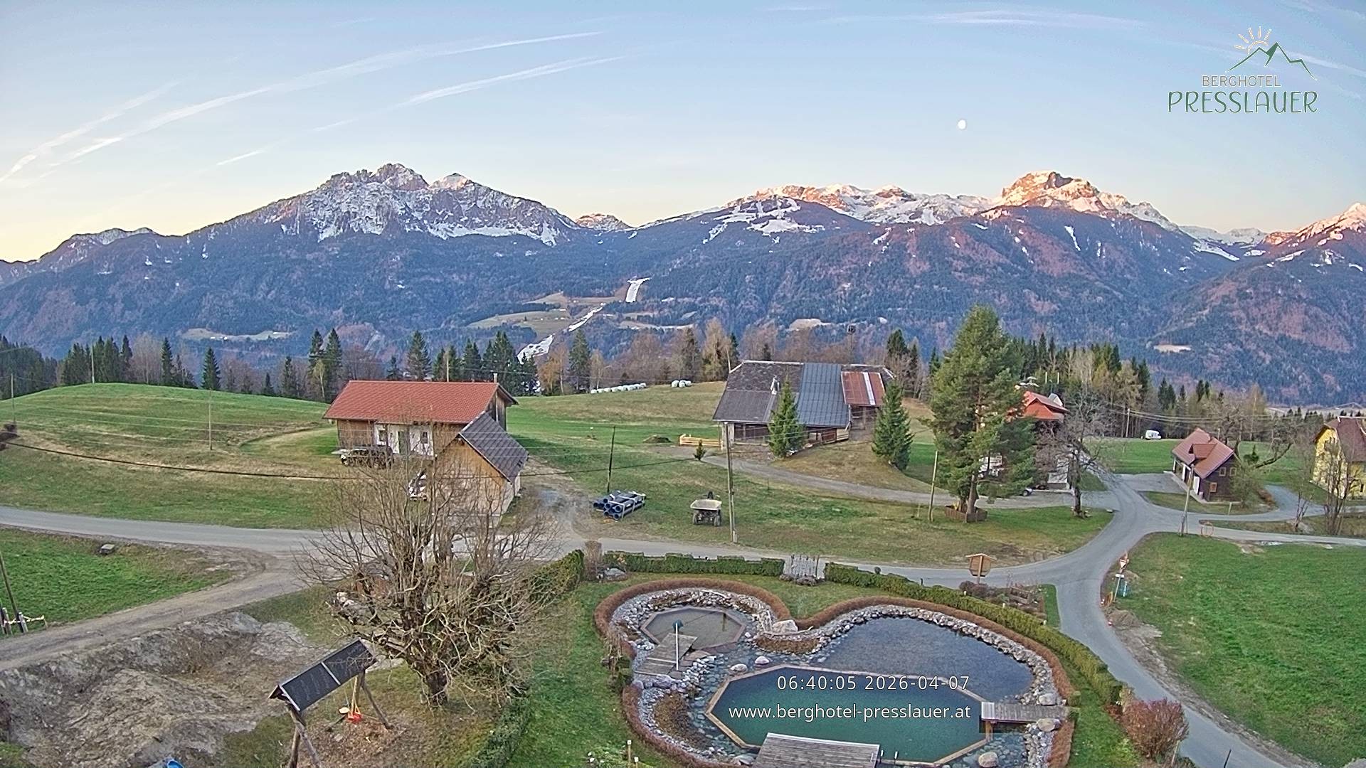 Archiv Foto Webcam Ausblick vom Berghotel Presslauer in Kärnten