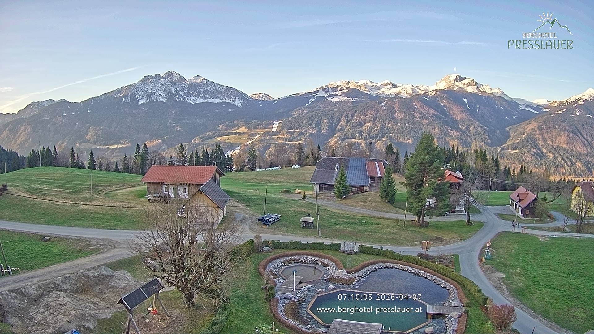 Archiv Foto Webcam Ausblick vom Berghotel Presslauer in Kärnten