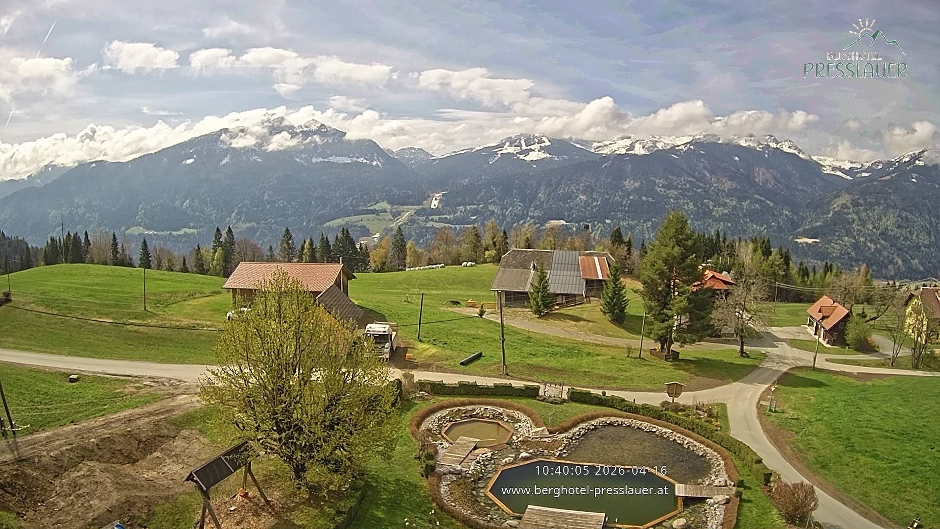 Archived image Webcam View from Mountain Hotel Presslauer