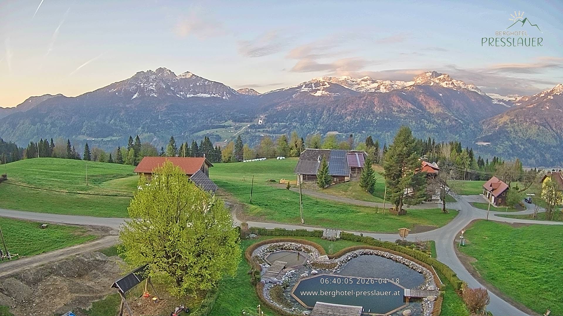Archiv Foto Webcam Ausblick vom Berghotel Presslauer in Kärnten