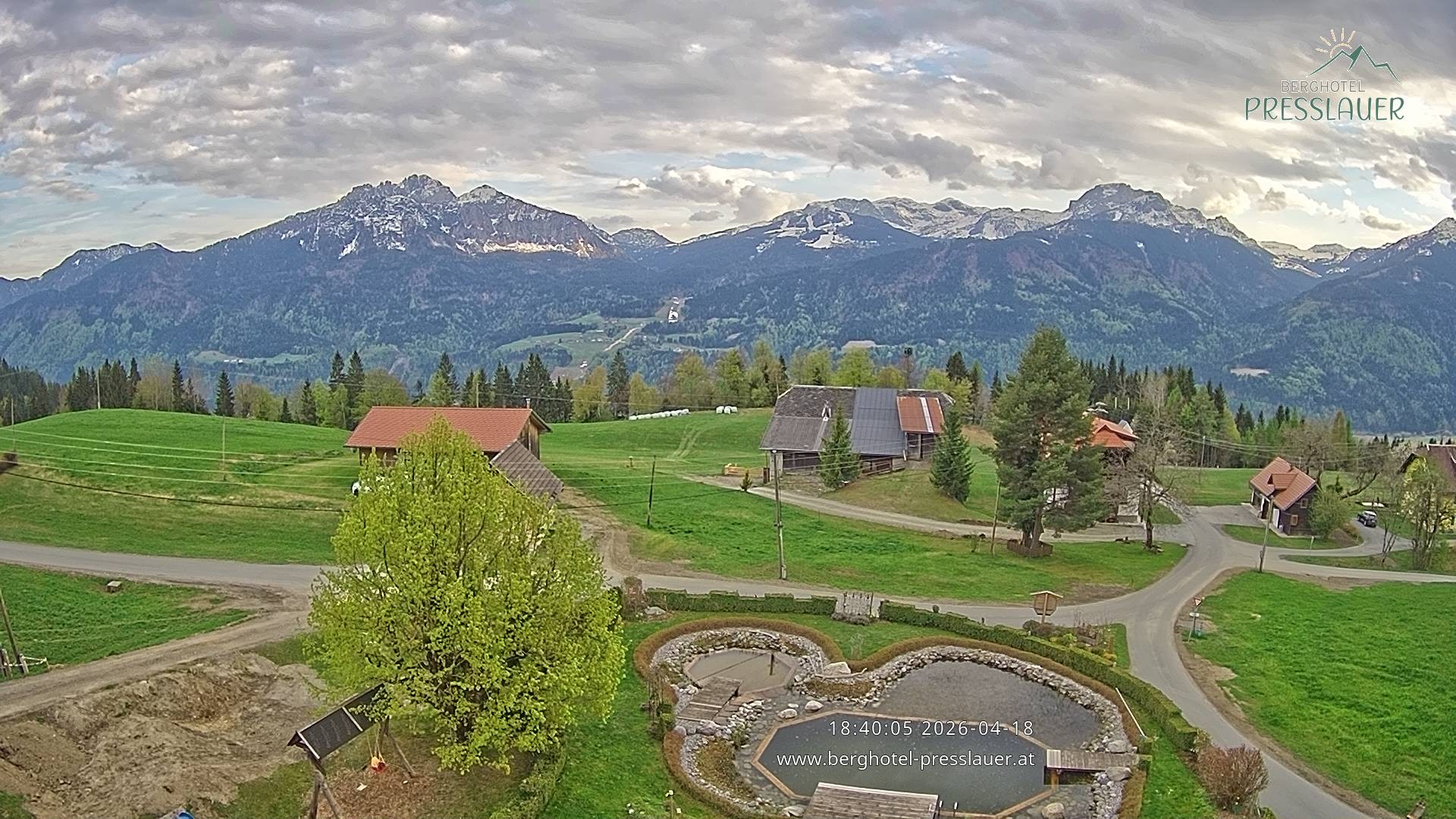 Archiv Foto Webcam Ausblick vom Berghotel Presslauer in Kärnten