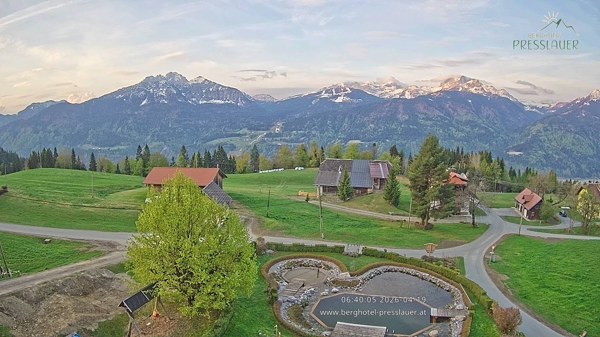 Archiv Foto Webcam Ausblick vom Berghotel Presslauer in Kärnten