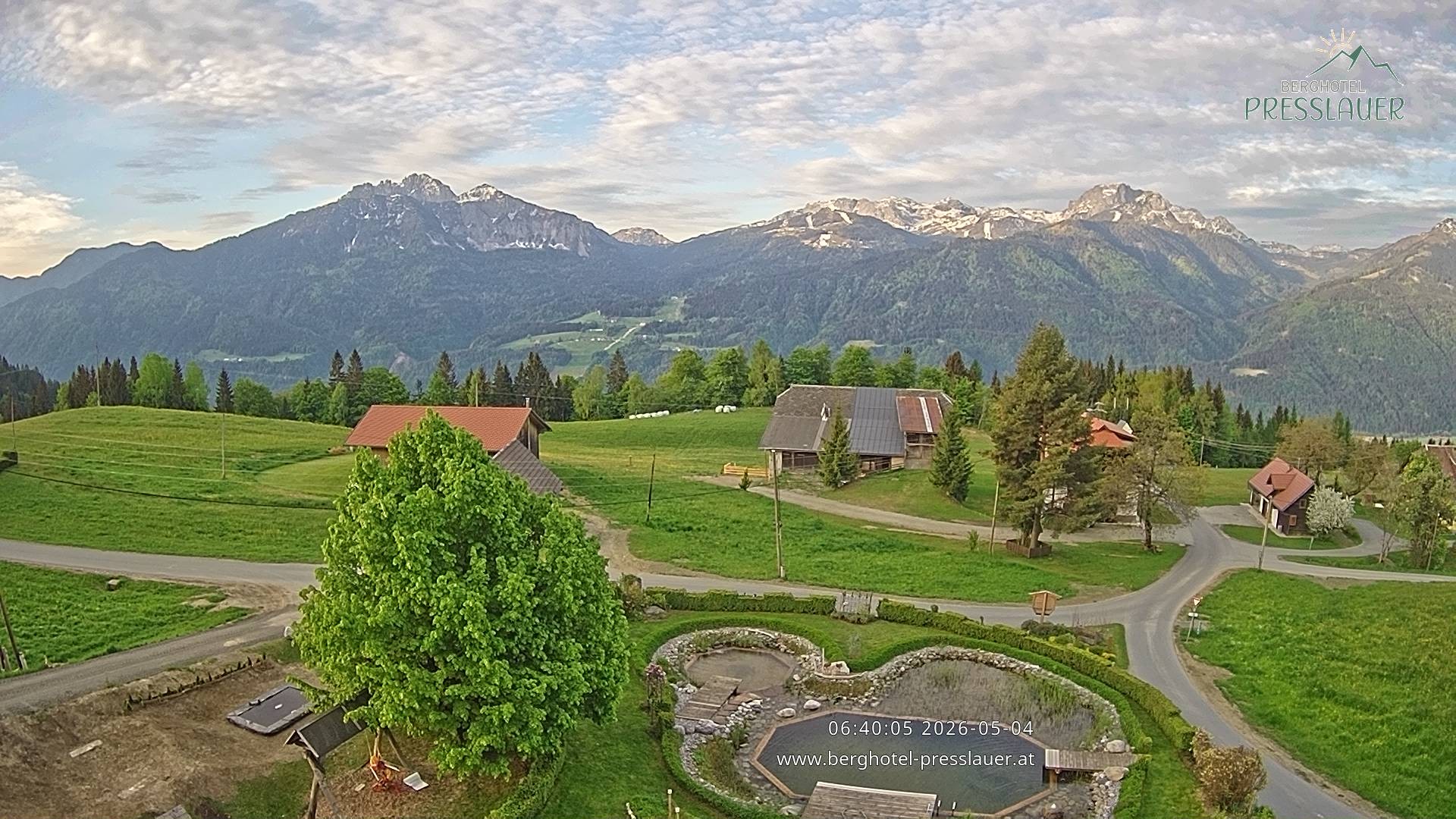 Archiv Foto Webcam Ausblick vom Berghotel Presslauer in Kärnten