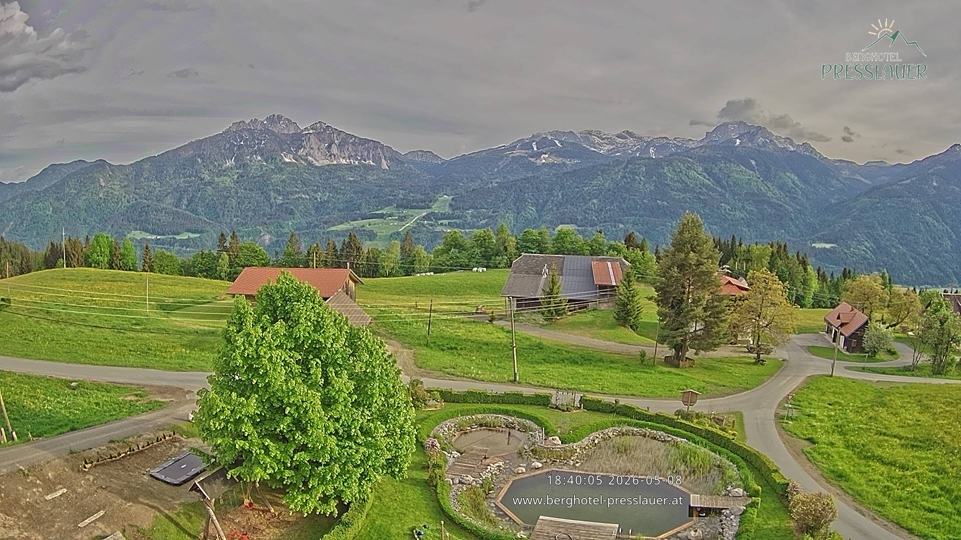 Archiv Foto Webcam Ausblick vom Berghotel Presslauer in Kärnten