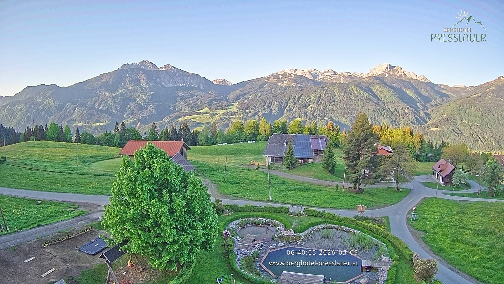 Archiv Foto Webcam Ausblick vom Berghotel Presslauer in Kärnten