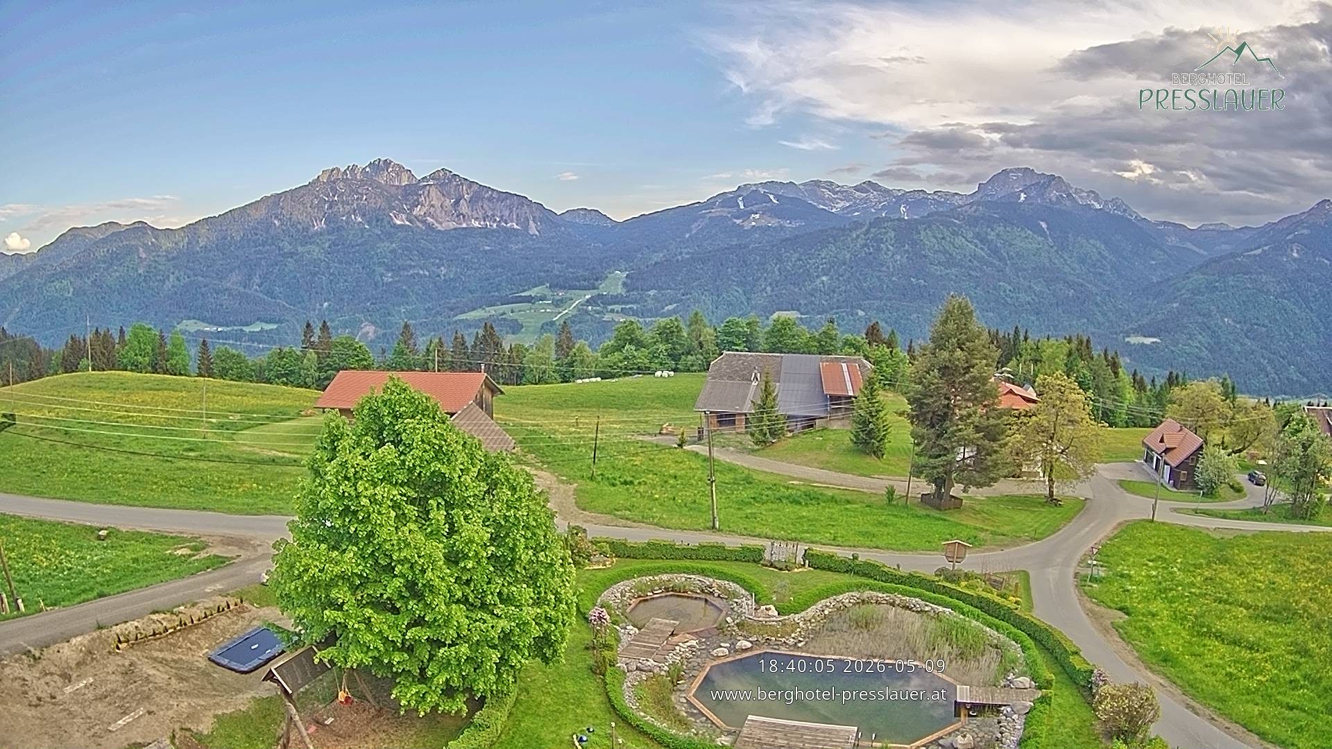 Archiv Foto Webcam Ausblick vom Berghotel Presslauer in Kärnten
