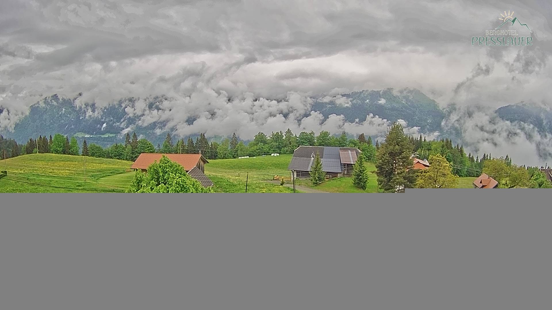 Archived image Webcam View from Mountain Hotel Presslauer