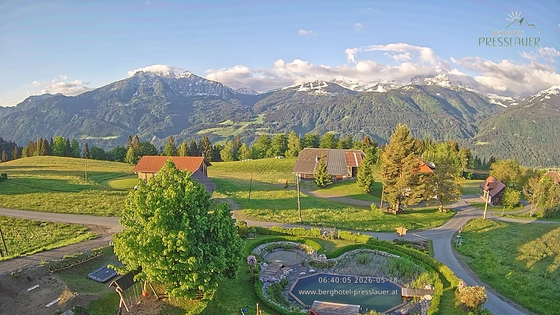 Archiv Foto Webcam Ausblick vom Berghotel Presslauer in Kärnten