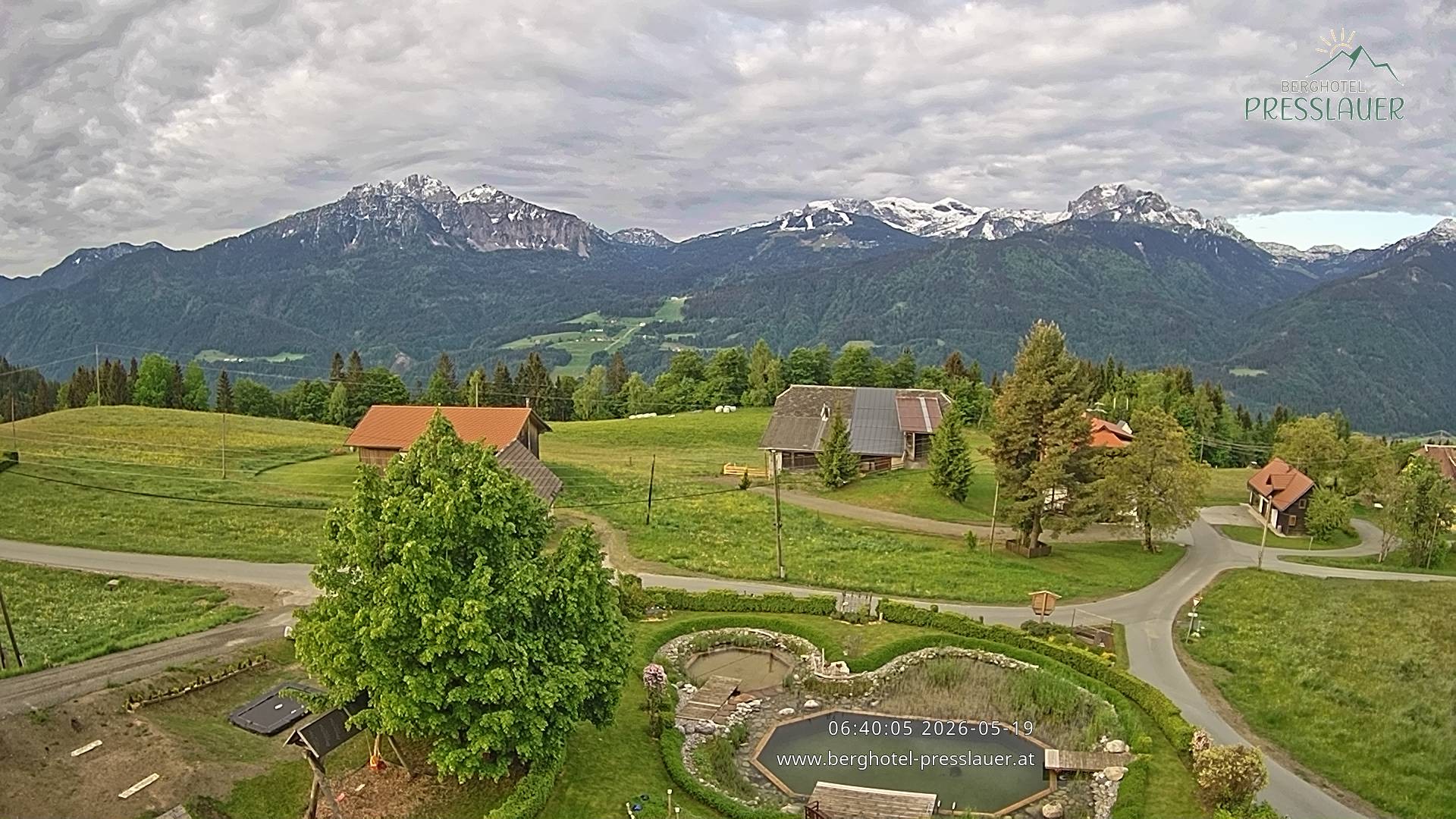 Archiv Foto Webcam Ausblick vom Berghotel Presslauer in Kärnten