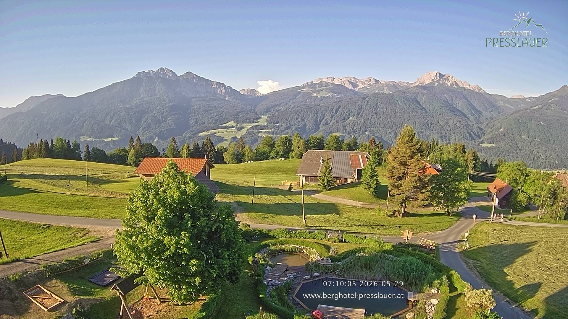 Archiv Foto Webcam Ausblick vom Berghotel Presslauer in Kärnten