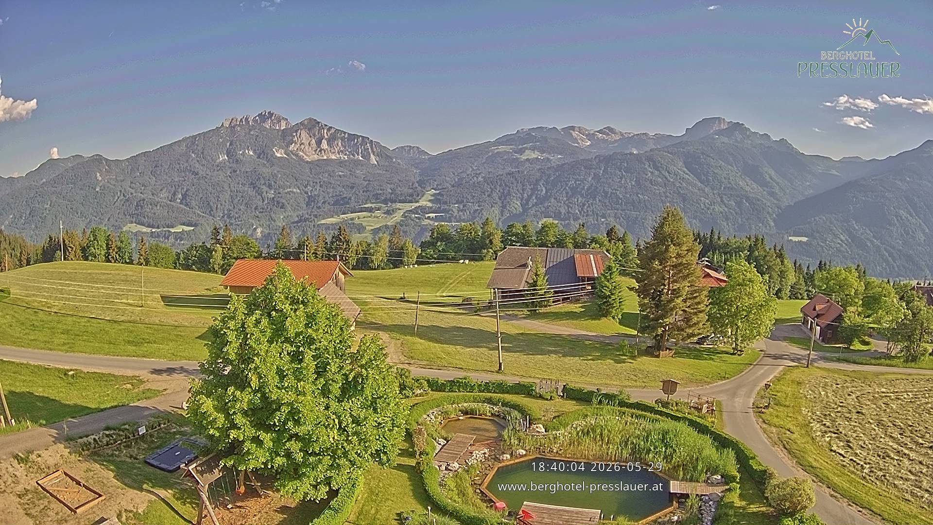 Archiv Foto Webcam Ausblick vom Berghotel Presslauer in Kärnten