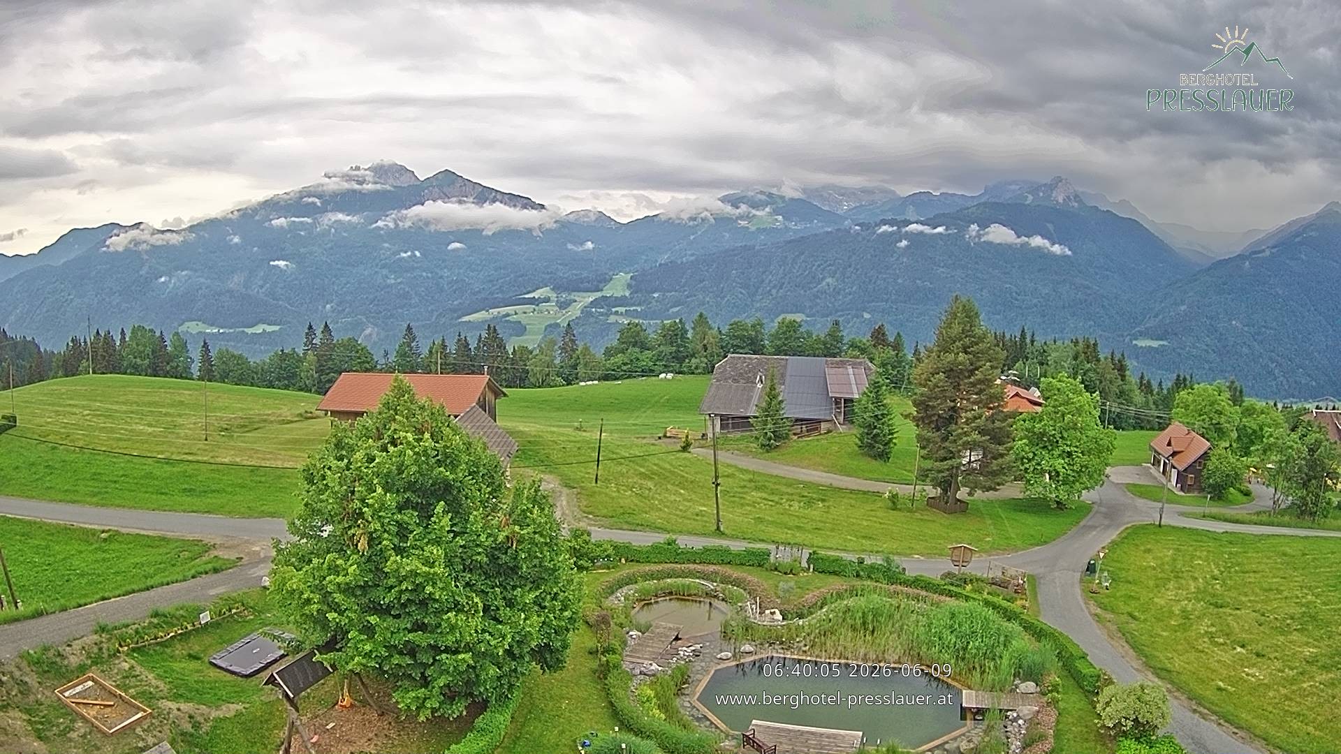 Archiv Foto Webcam Ausblick vom Berghotel Presslauer in Kärnten