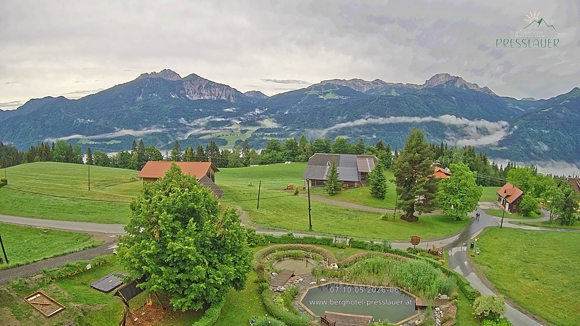 Archiv Foto Webcam Ausblick vom Berghotel Presslauer in Kärnten
