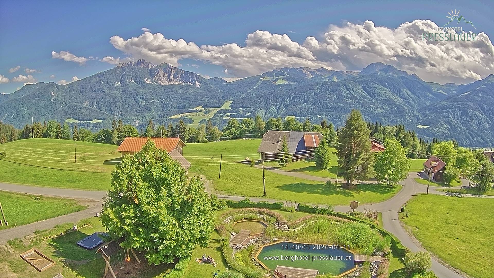 Archiv Foto Webcam Ausblick vom Berghotel Presslauer in Kärnten