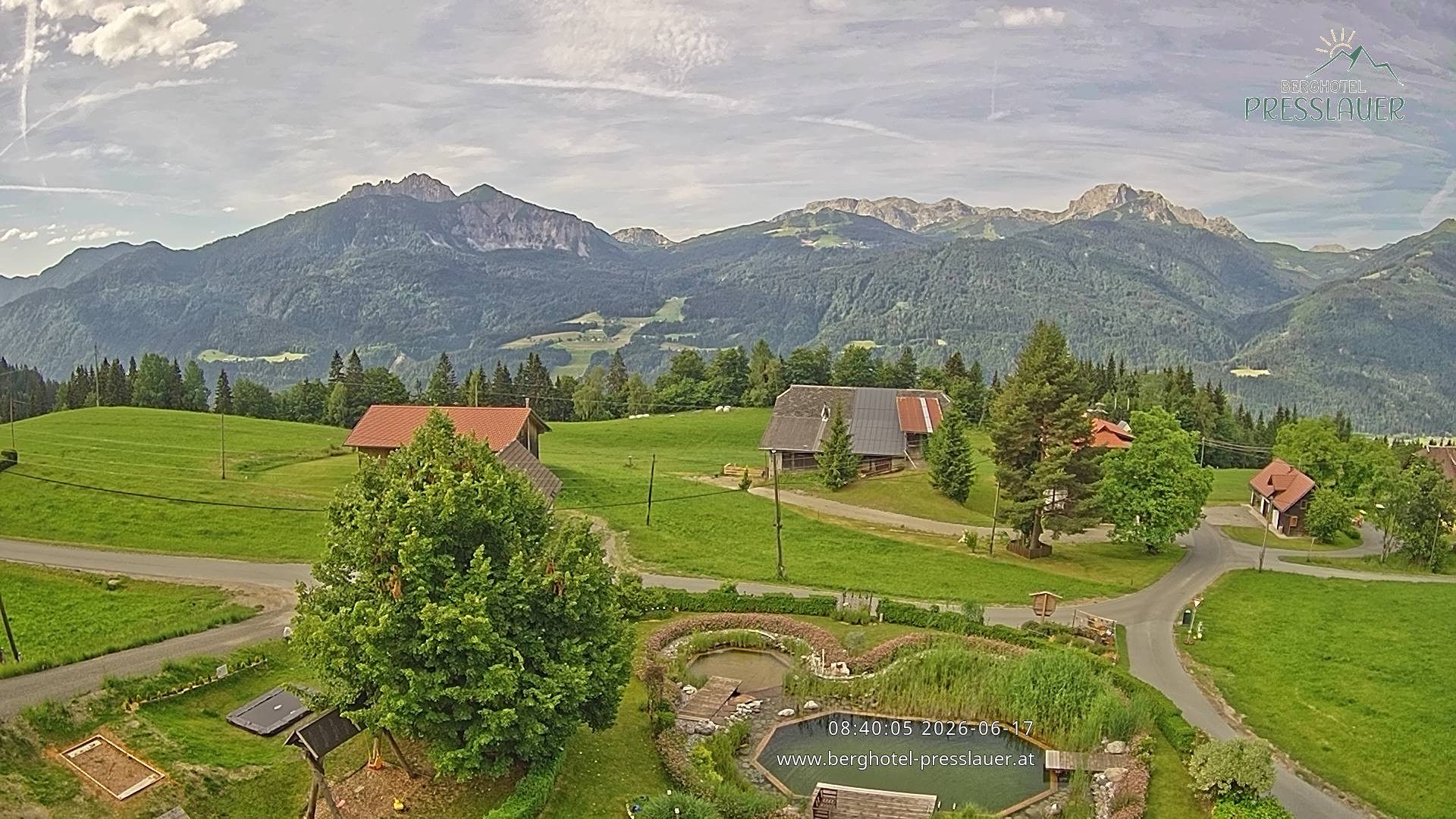 Archived image Webcam View from Mountain Hotel Presslauer