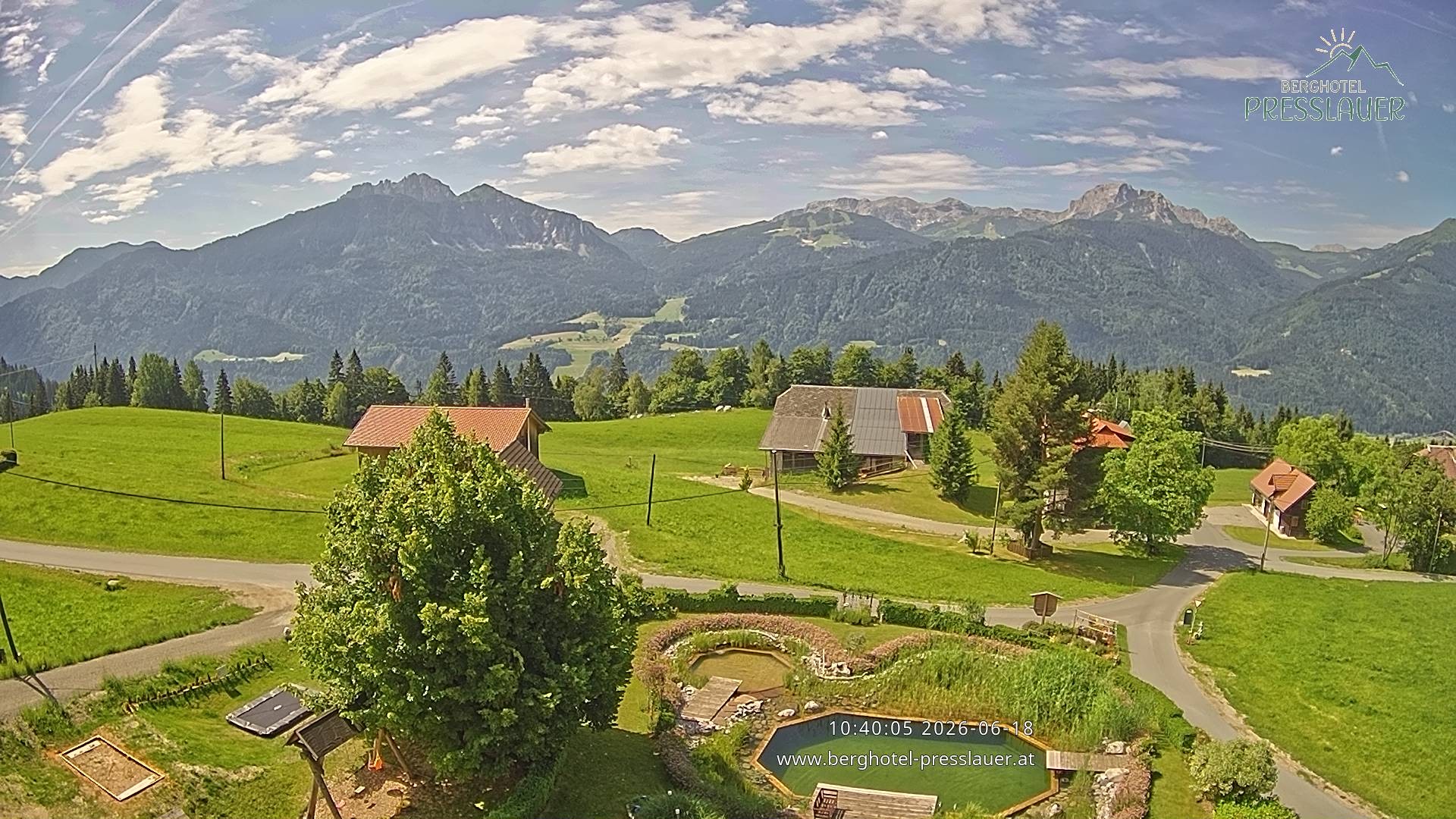 Archived image Webcam View from Mountain Hotel Presslauer