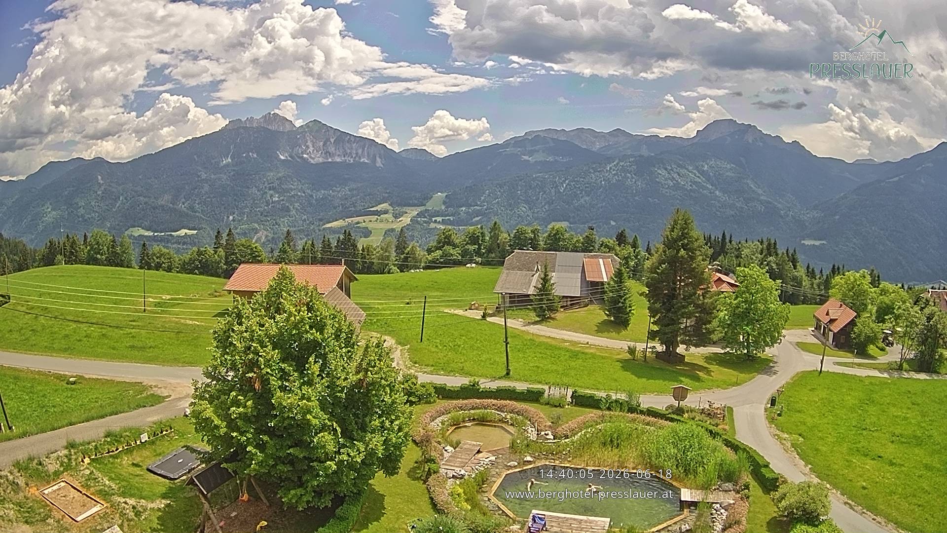Archiv Foto Webcam Ausblick vom Berghotel Presslauer in Kärnten