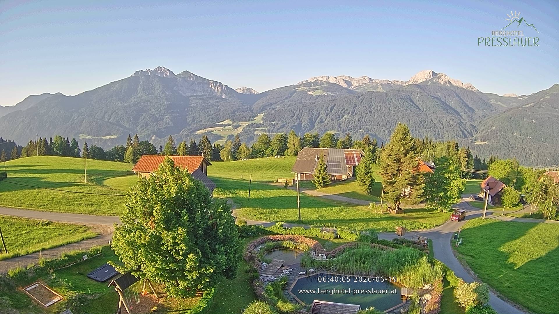 Archiv Foto Webcam Ausblick vom Berghotel Presslauer in Kärnten