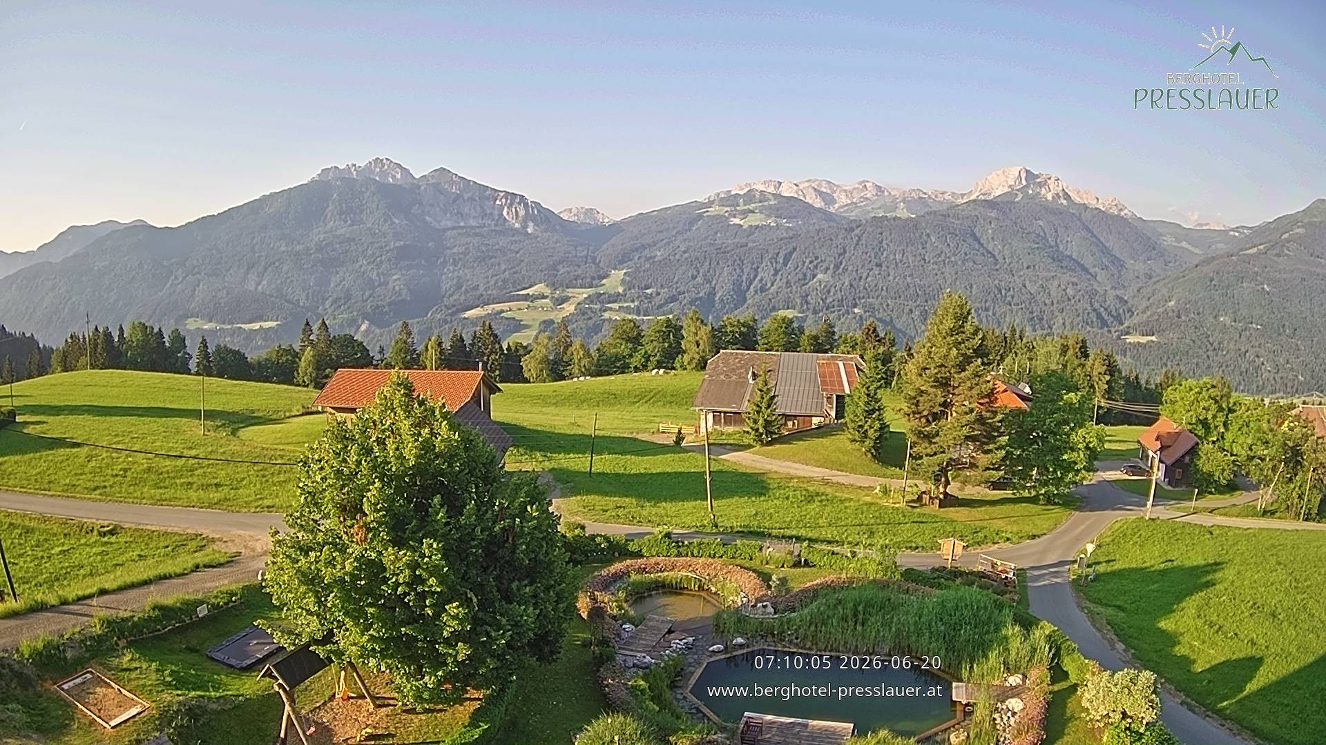 Archiv Foto Webcam Ausblick vom Berghotel Presslauer in Kärnten