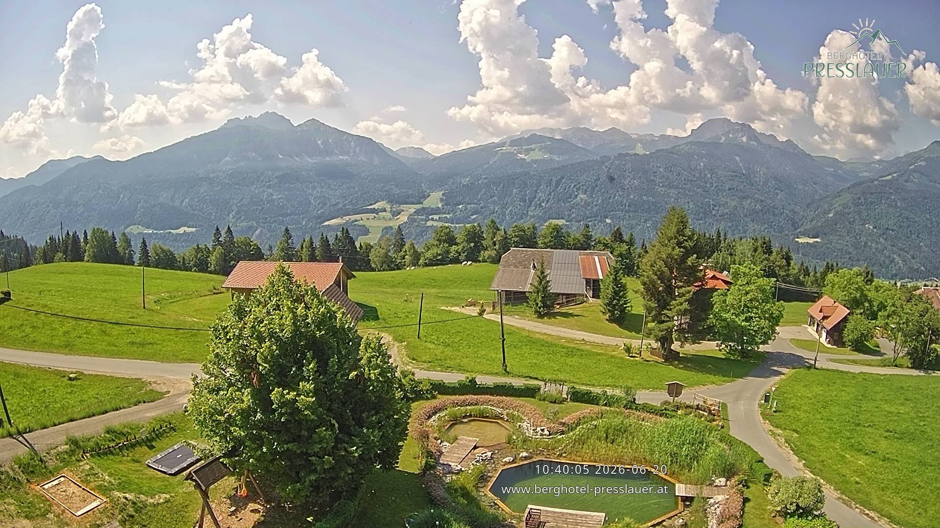 Archiv Foto Webcam Ausblick vom Berghotel Presslauer in Kärnten