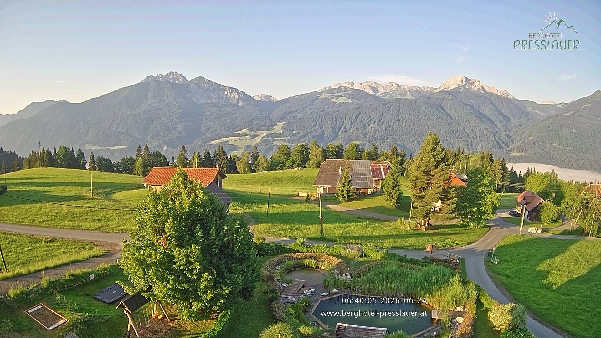 Archiv Foto Webcam Ausblick vom Berghotel Presslauer in Kärnten