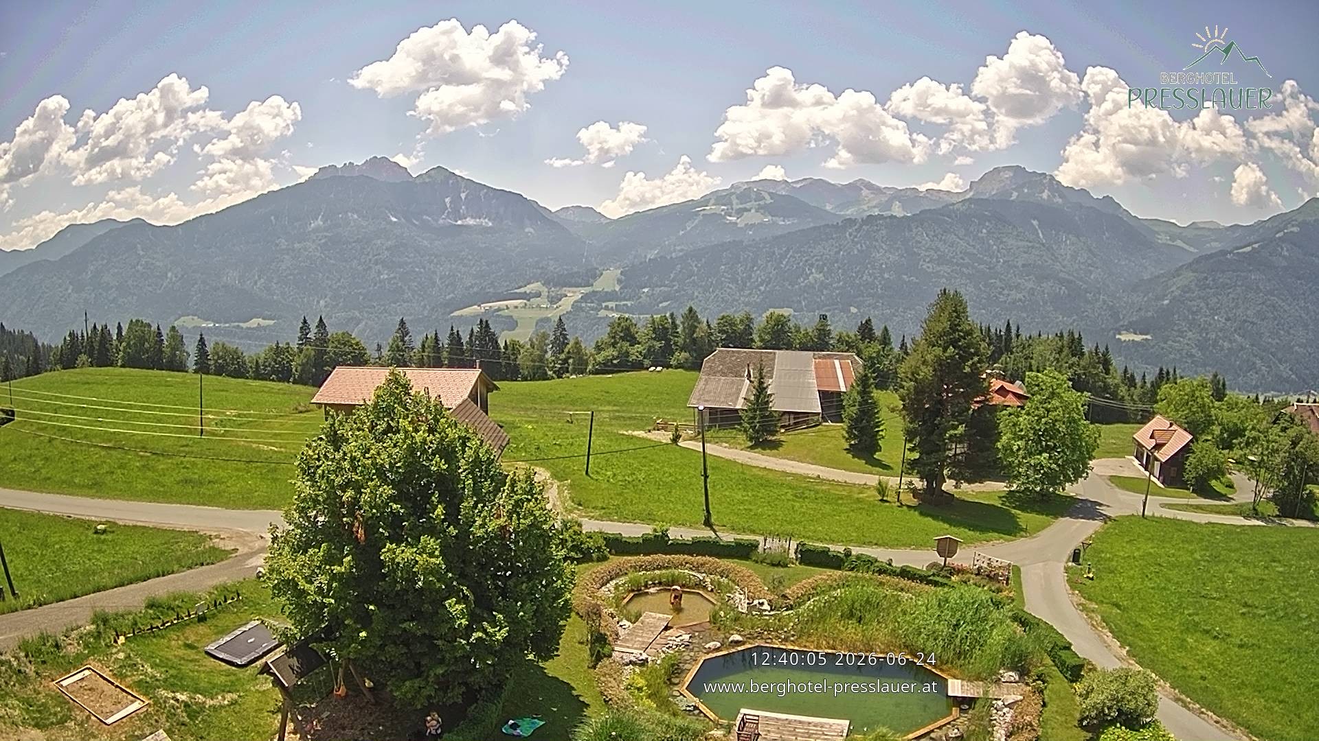 Archiv Foto Webcam Ausblick vom Berghotel Presslauer in Kärnten