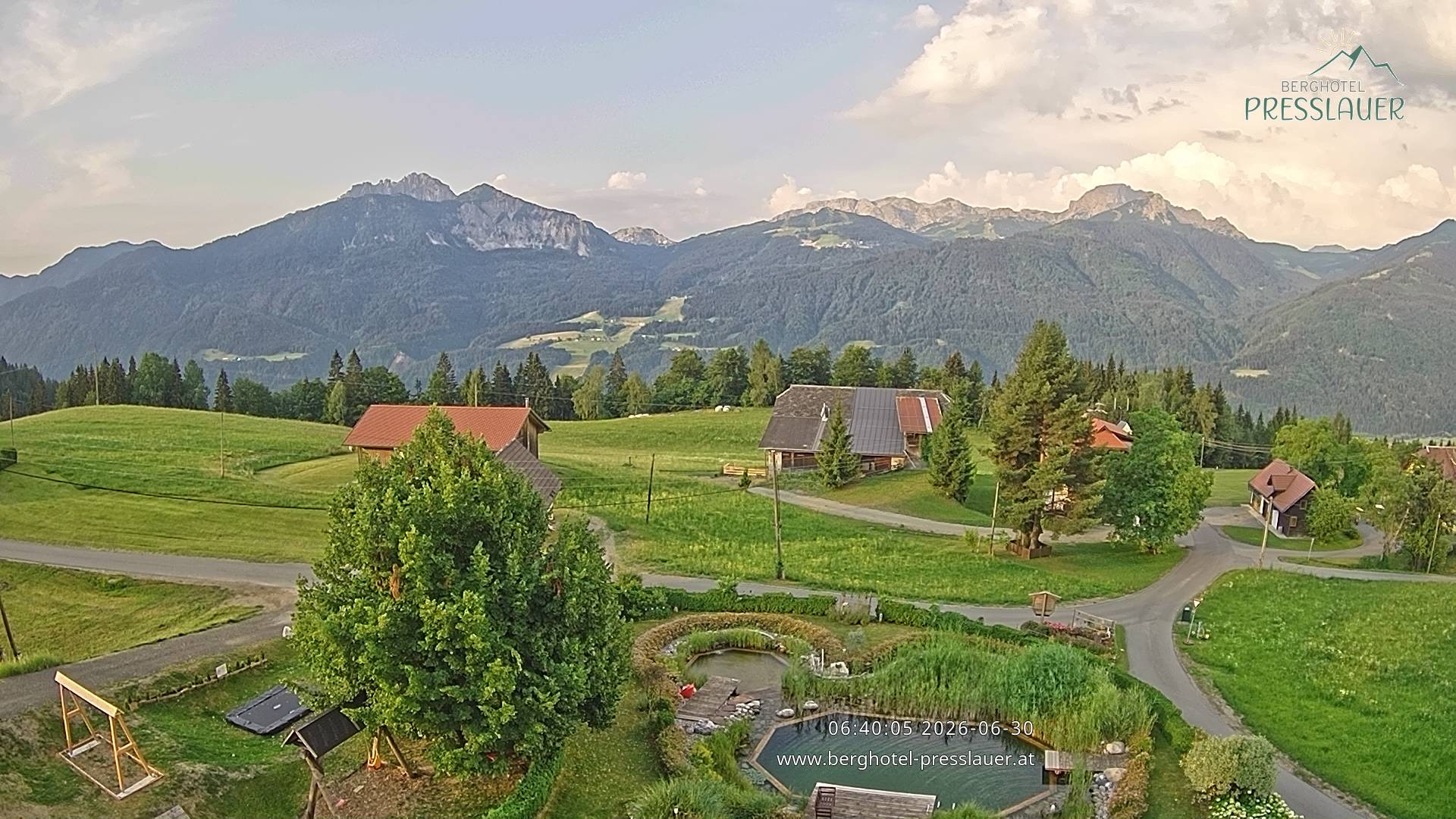 Archiv Foto Webcam Ausblick vom Berghotel Presslauer in Kärnten