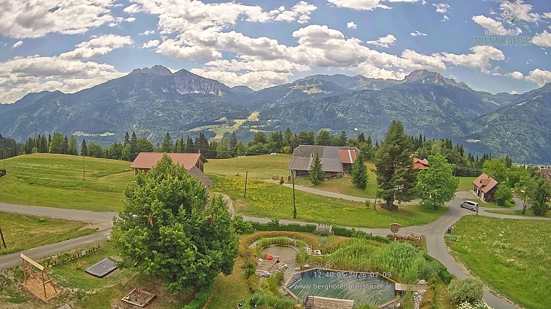 Archiv Foto Webcam Ausblick vom Berghotel Presslauer in Kärnten