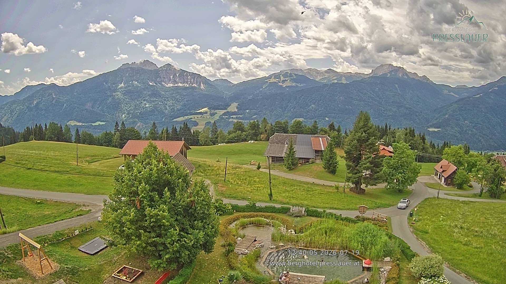 Archiv Foto Webcam Ausblick vom Berghotel Presslauer in Kärnten