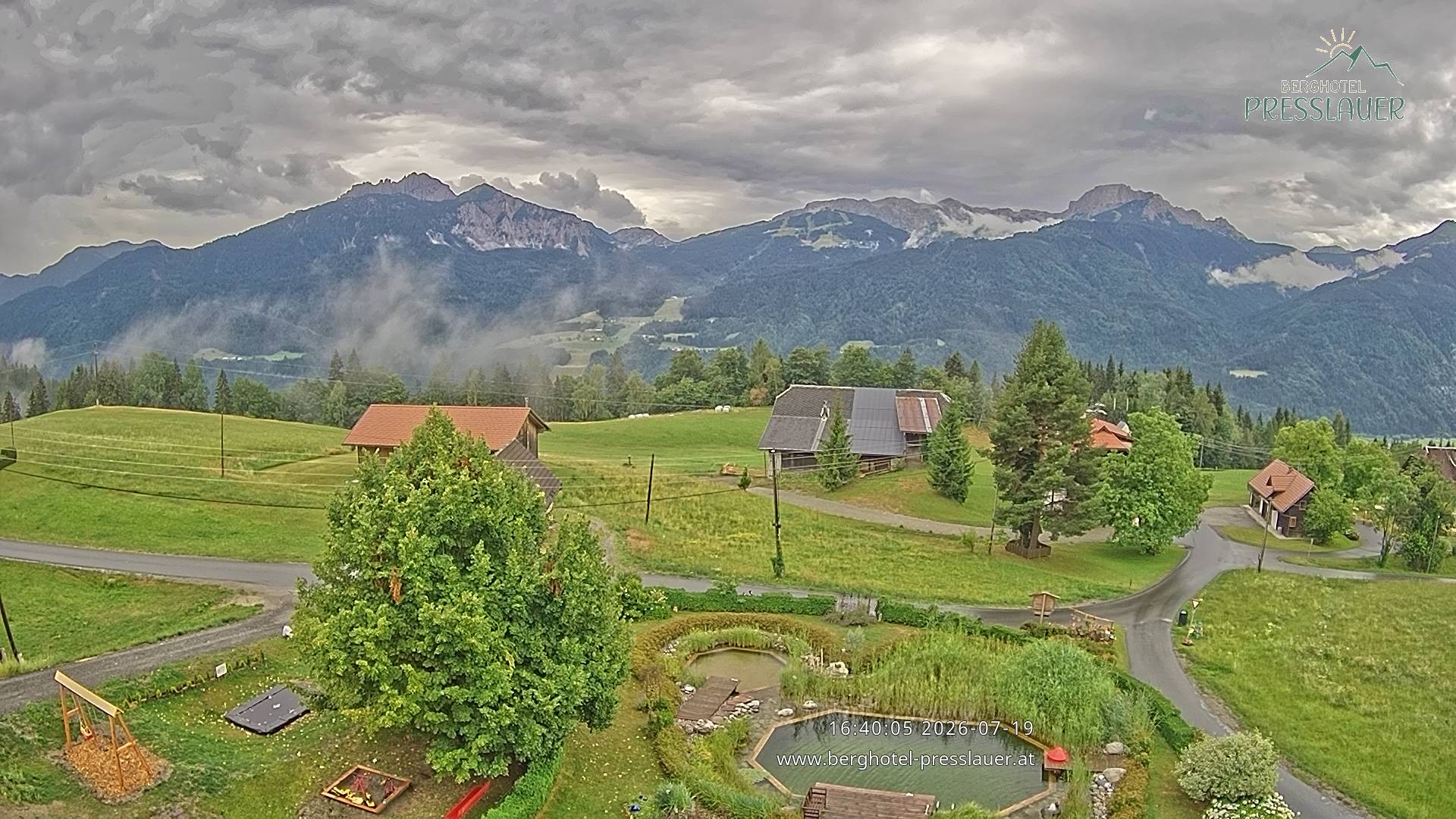 Archiv Foto Webcam Ausblick vom Berghotel Presslauer in Kärnten