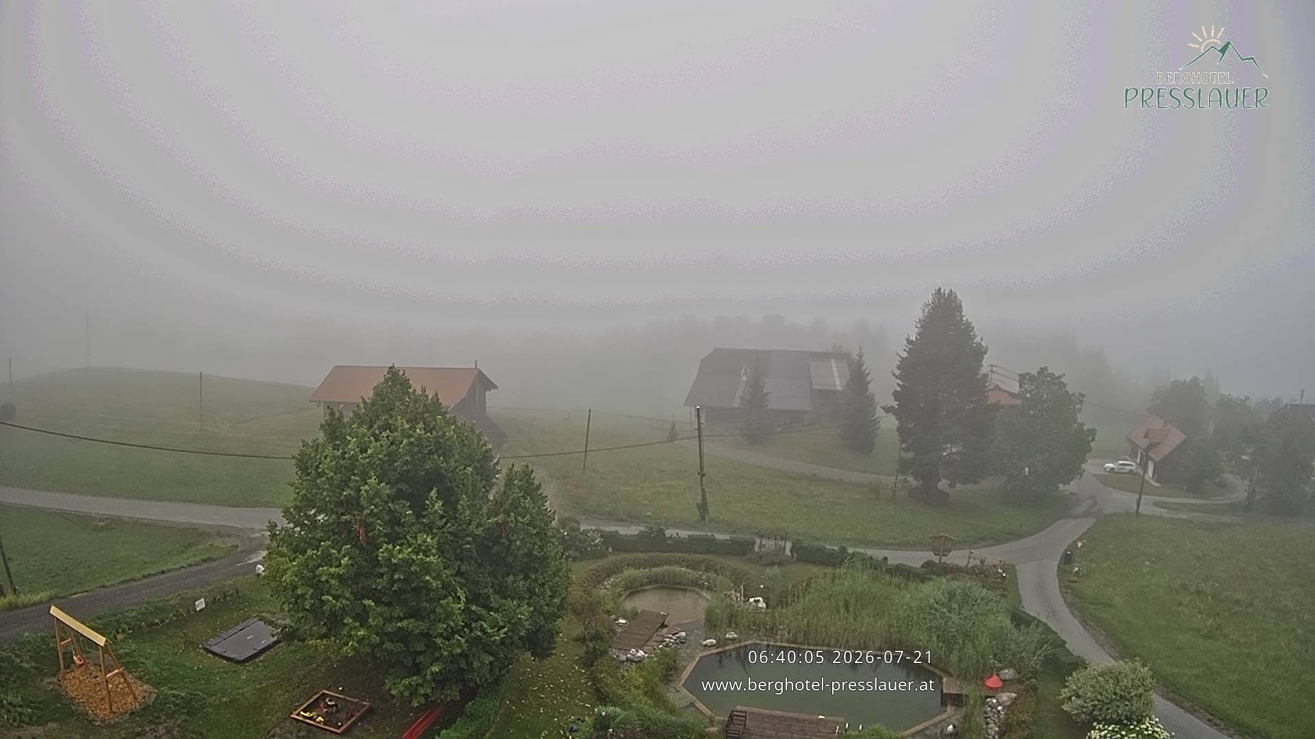 Archiv Foto Webcam Ausblick vom Berghotel Presslauer in Kärnten