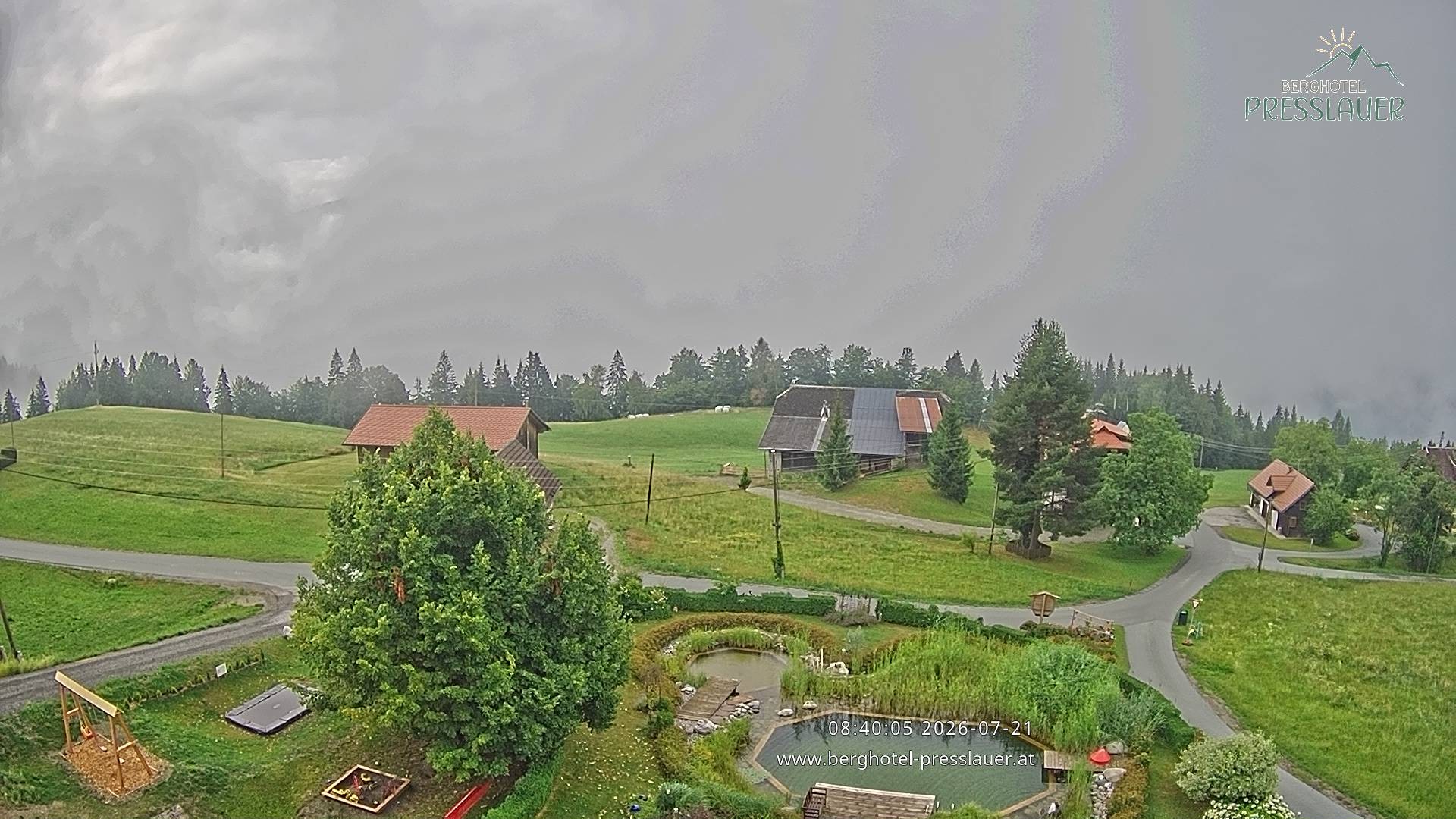 Archiv Foto Webcam Ausblick vom Berghotel Presslauer in Kärnten