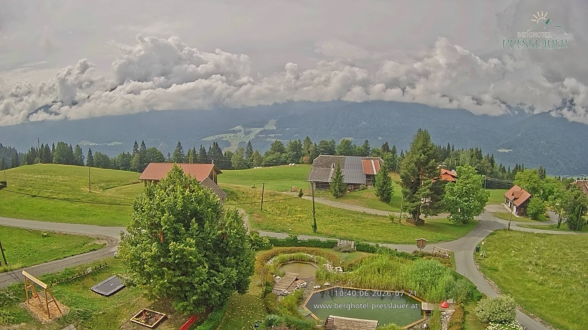 Archiv Foto Webcam Ausblick vom Berghotel Presslauer in Kärnten