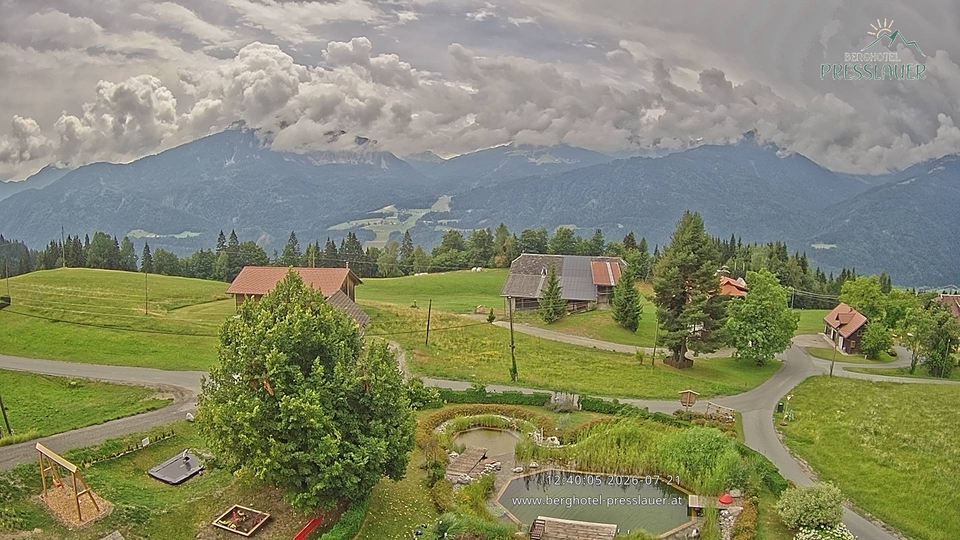 Archiv Foto Webcam Ausblick vom Berghotel Presslauer in Kärnten