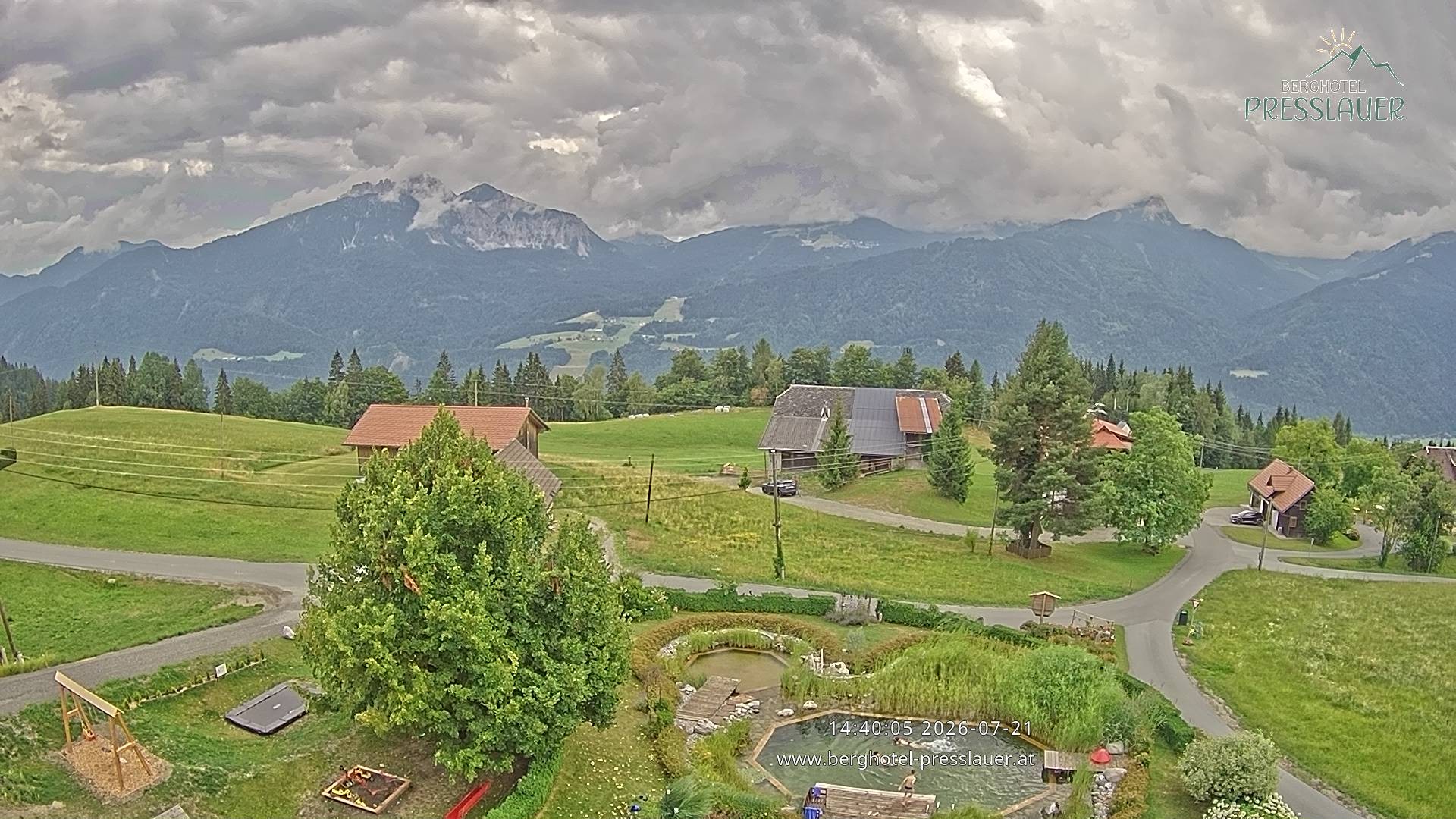 Archiv Foto Webcam Ausblick vom Berghotel Presslauer in Kärnten