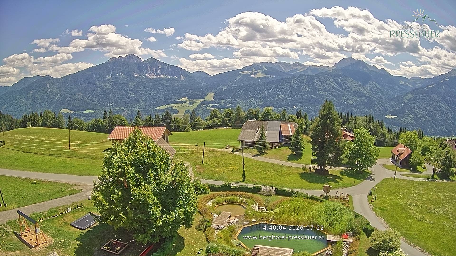 Archiv Foto Webcam Ausblick vom Berghotel Presslauer in Kärnten