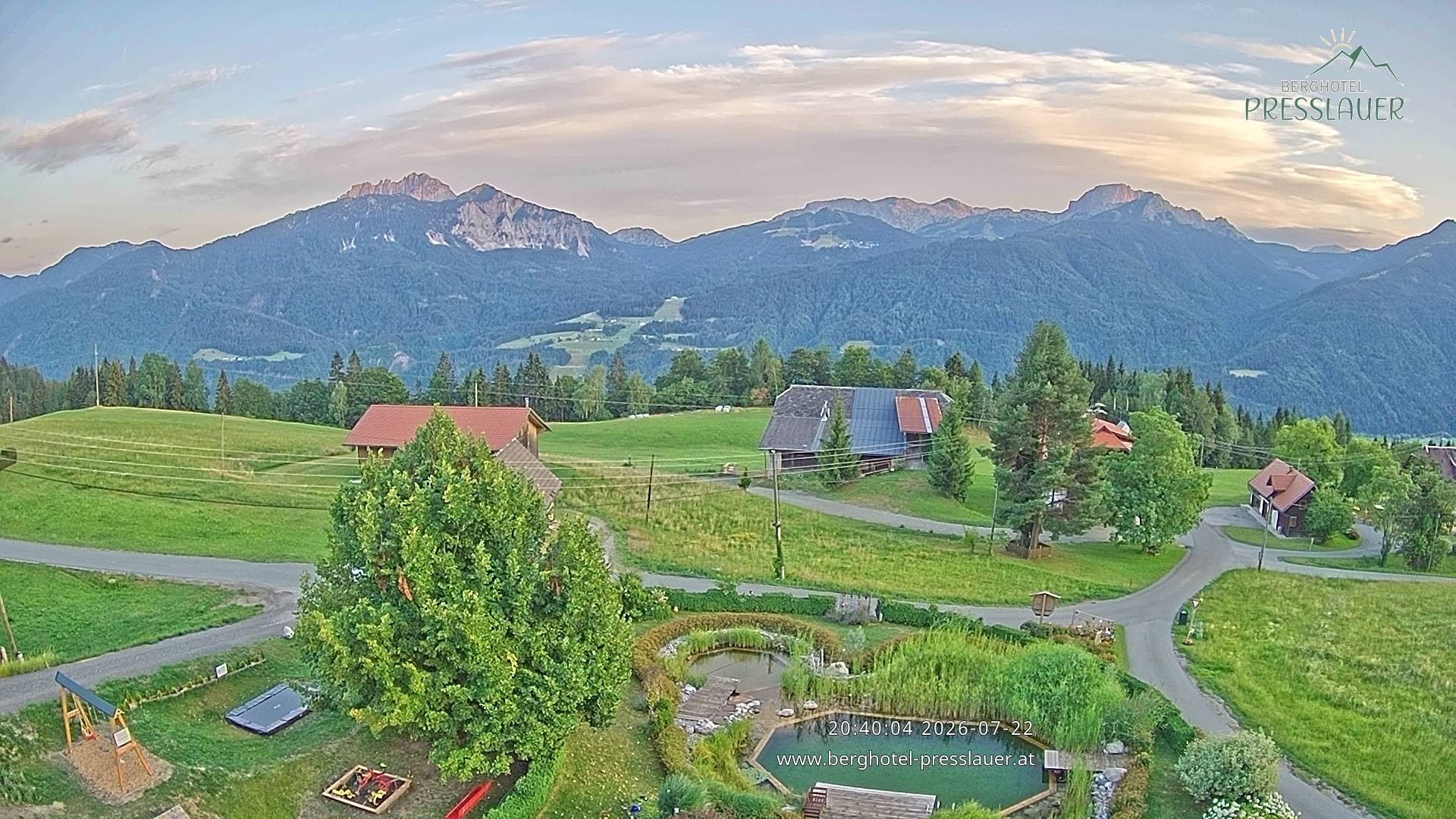 Archiv Foto Webcam Ausblick vom Berghotel Presslauer in Kärnten