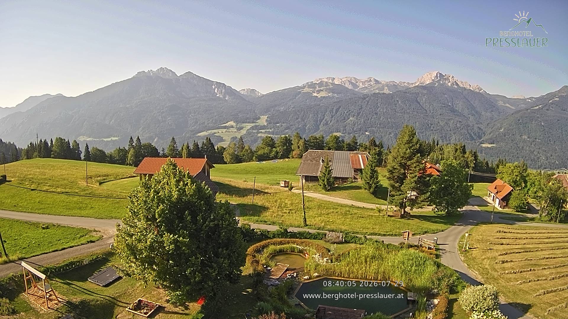Archiv Foto Webcam Ausblick vom Berghotel Presslauer in Kärnten