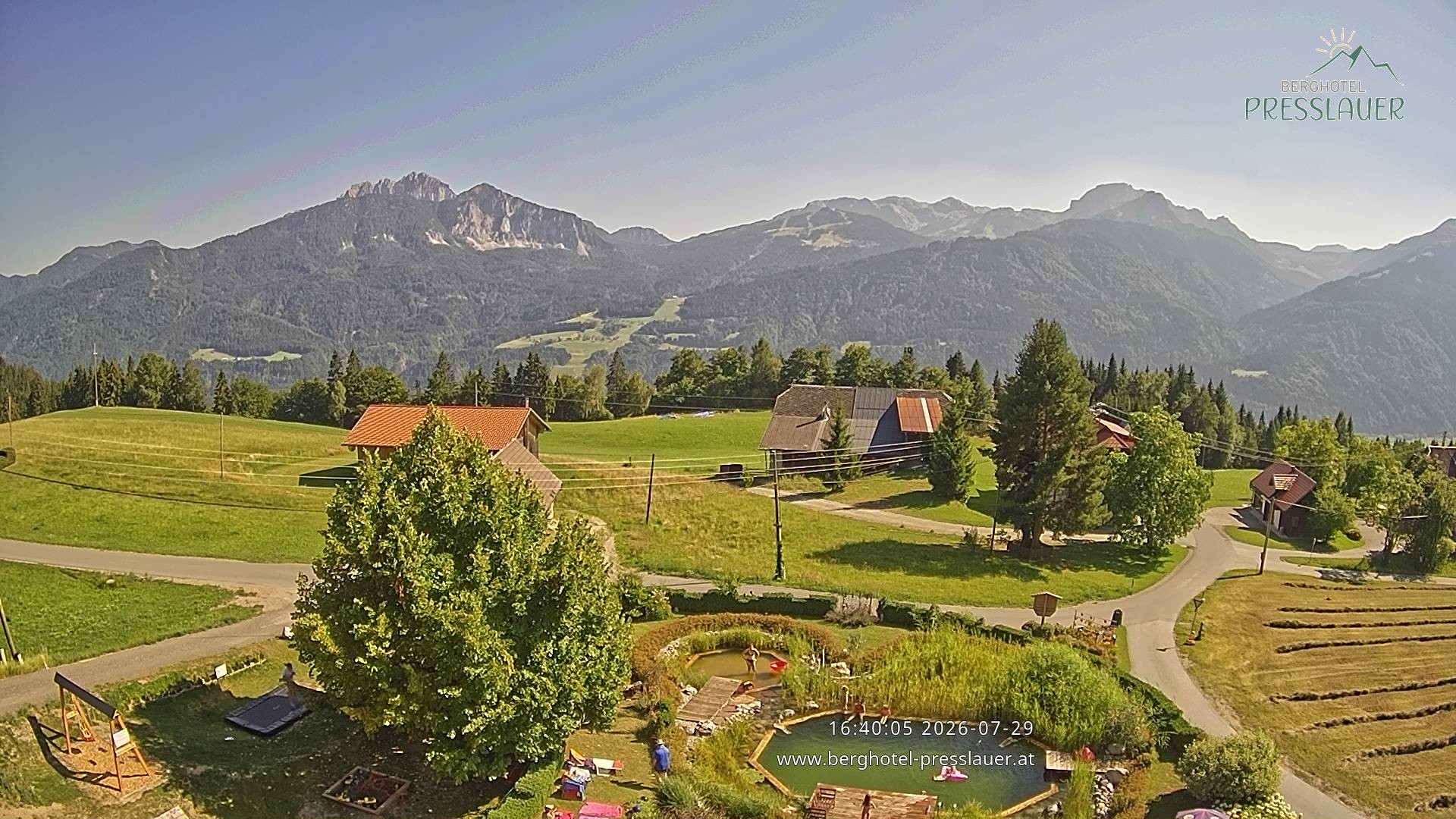 Archiv Foto Webcam Ausblick vom Berghotel Presslauer in Kärnten