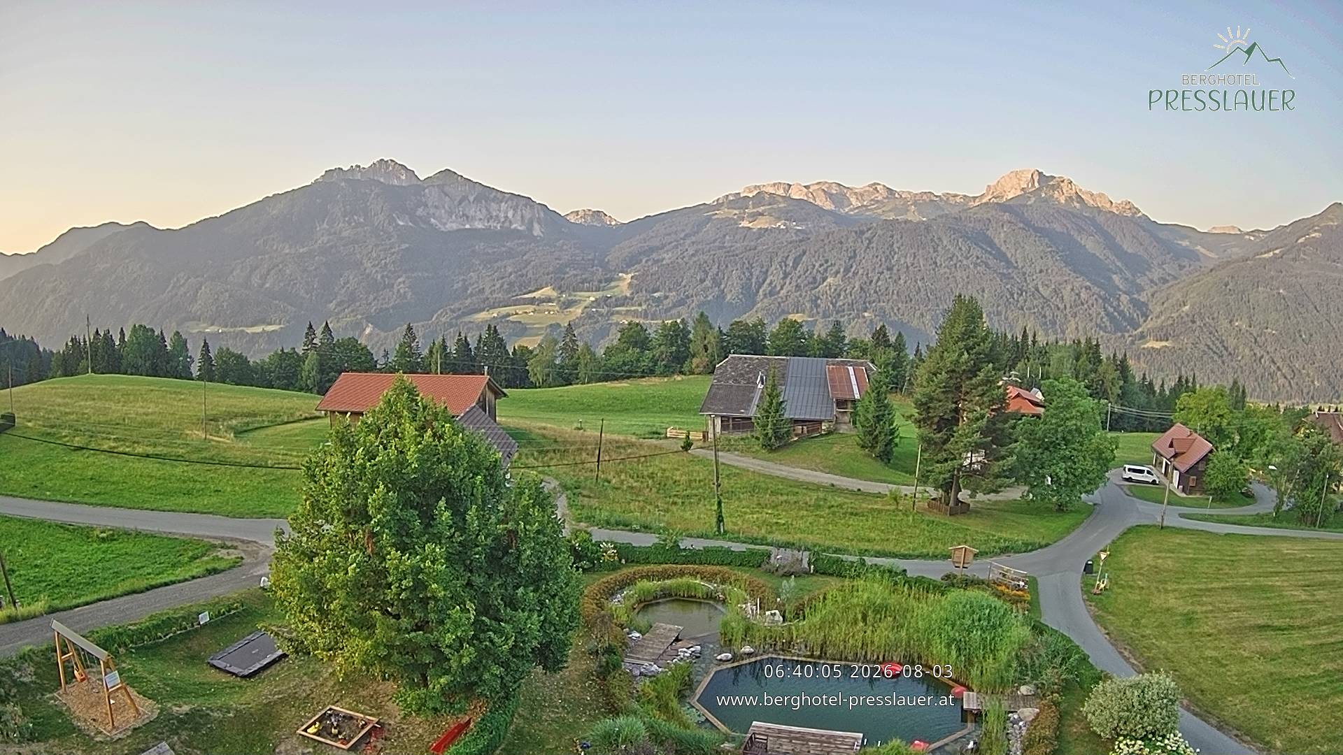 Archiv Foto Webcam Ausblick vom Berghotel Presslauer in Kärnten